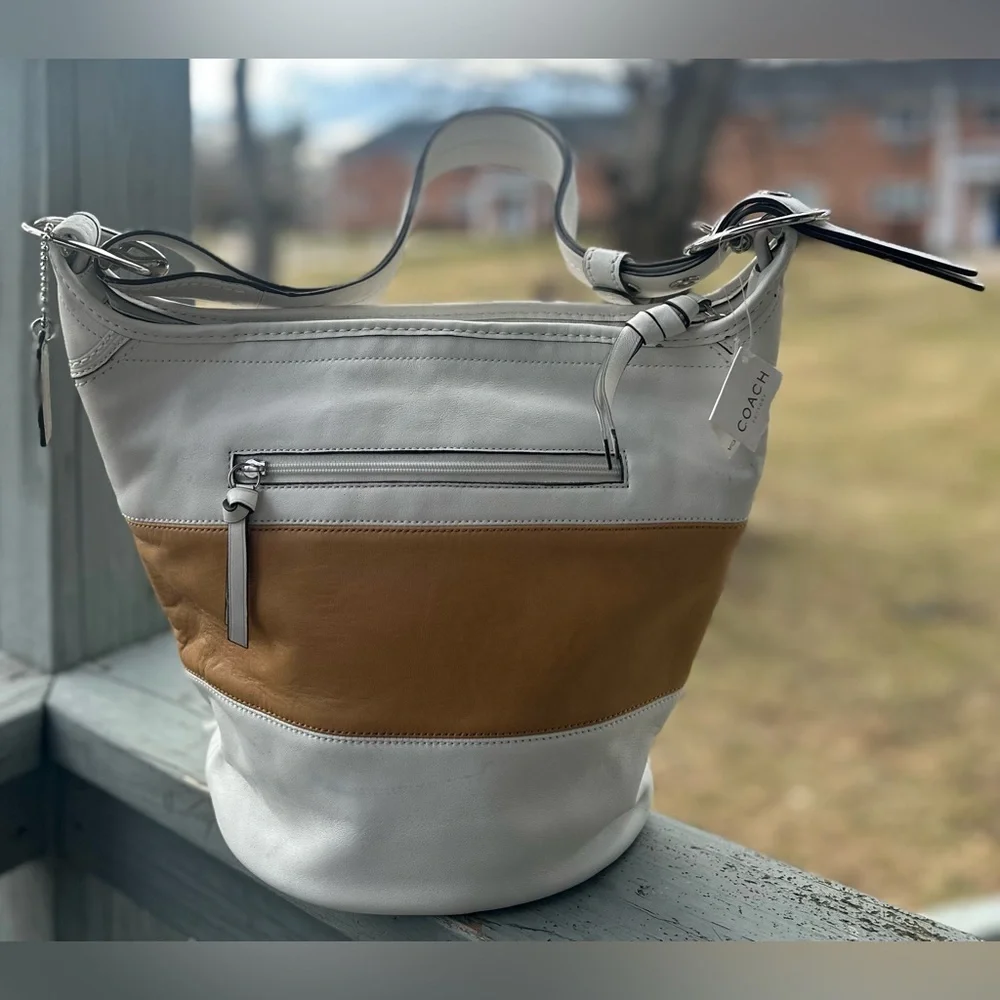 COACH Authentic Old Money Leather Rugby Duffle Bucket White Camel Purse F-13357